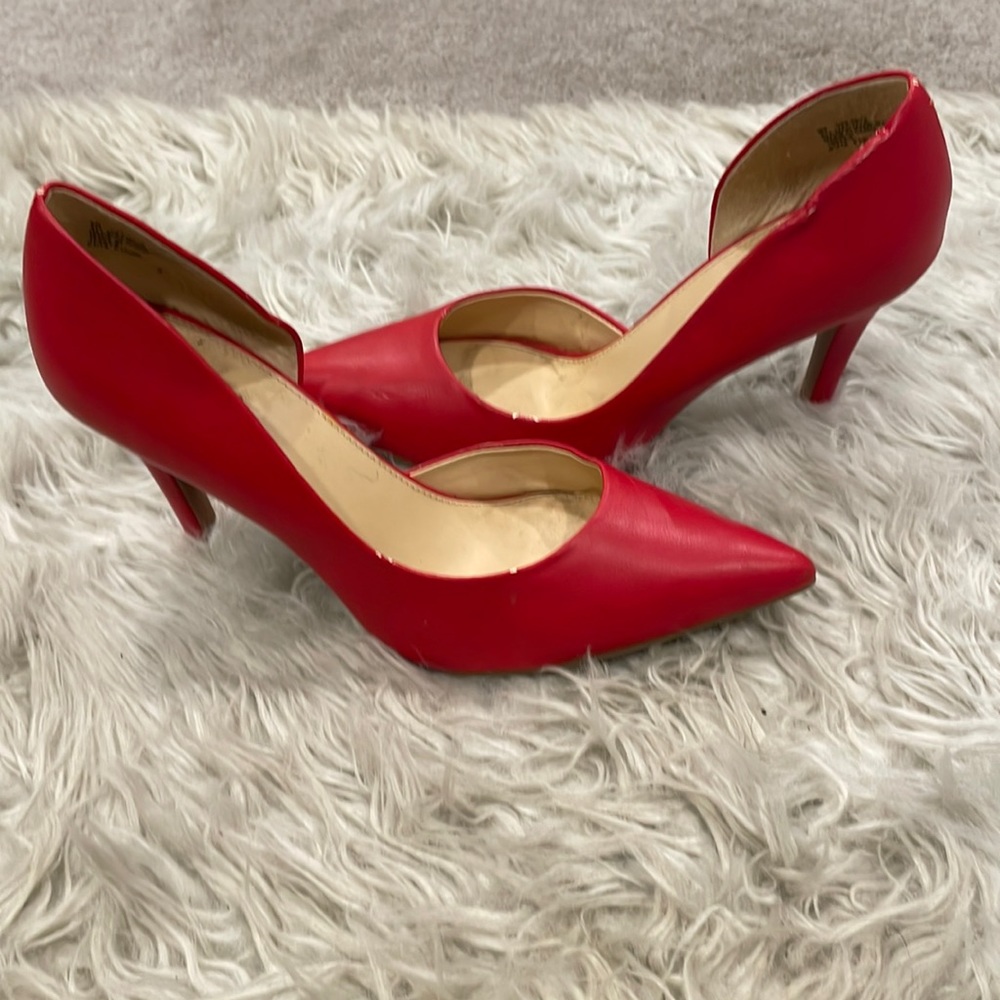 Red high heels size 9